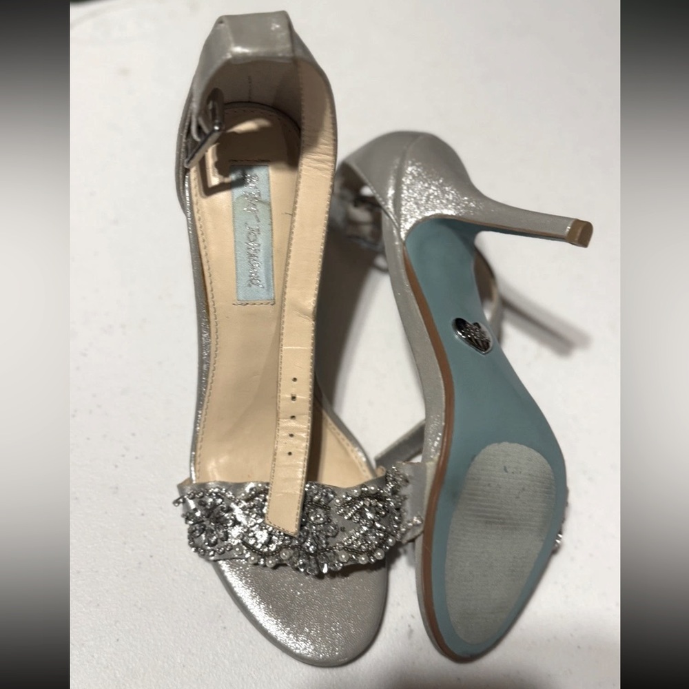 Betsey Johnson SB-Gina Silver Glitter Ankle Strap Embellished Heels – Size 7 M - Picture 5 of 7